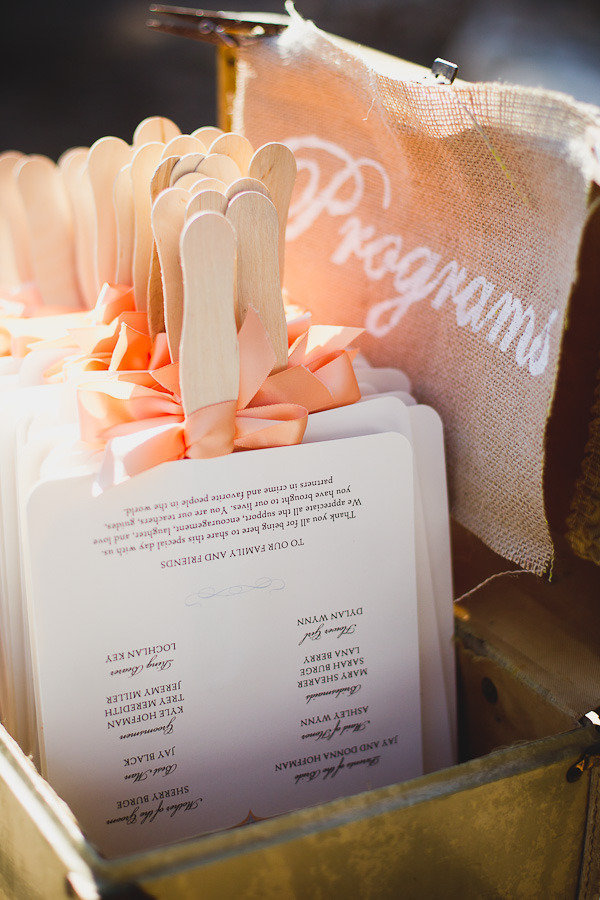 What Goes in a Wedding Program